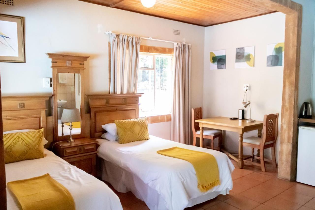 Sunbird Lodge ファラボルワ エクステリア 写真