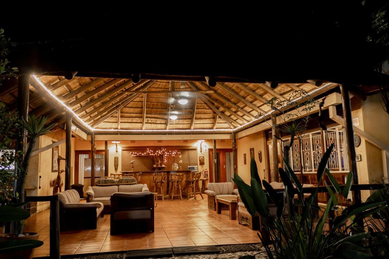 Sunbird Lodge ファラボルワ エクステリア 写真