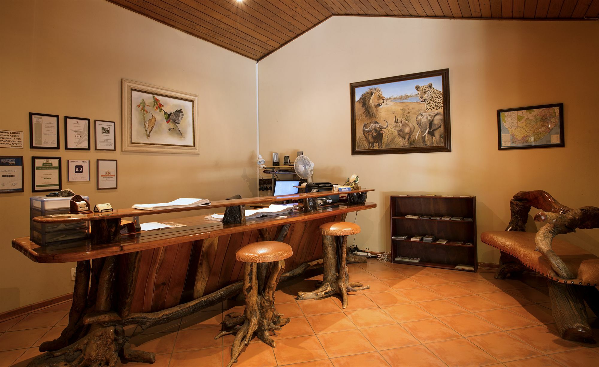 Sunbird Lodge ファラボルワ エクステリア 写真
