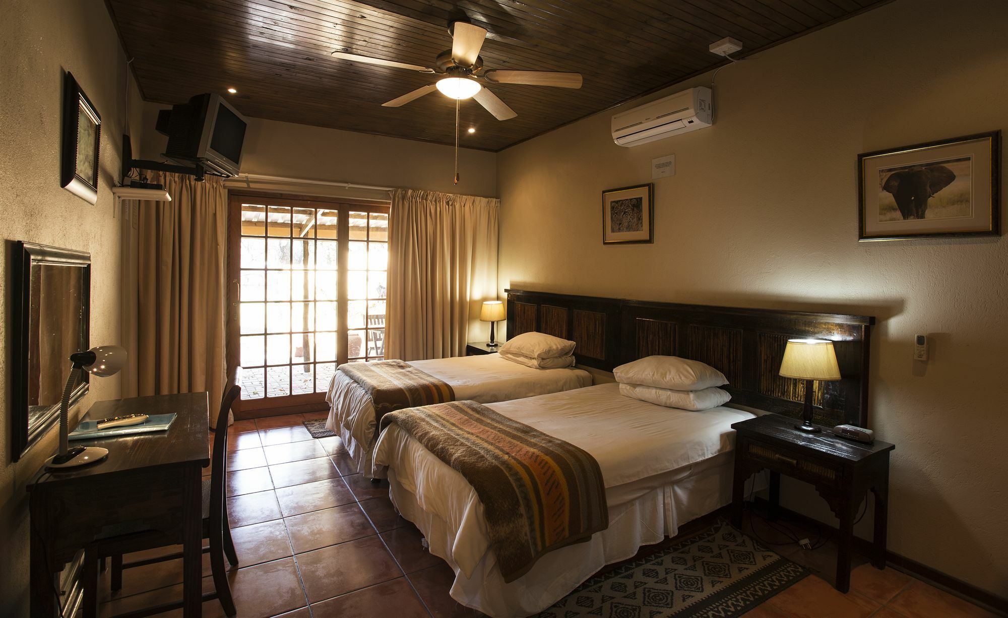 Sunbird Lodge ファラボルワ エクステリア 写真