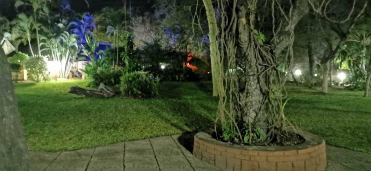 Sunbird Lodge ファラボルワ エクステリア 写真